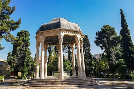 حافظیه شیراز؛ آرامگاه عاشقان غزل و آرامش