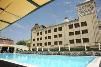 Venice Complex