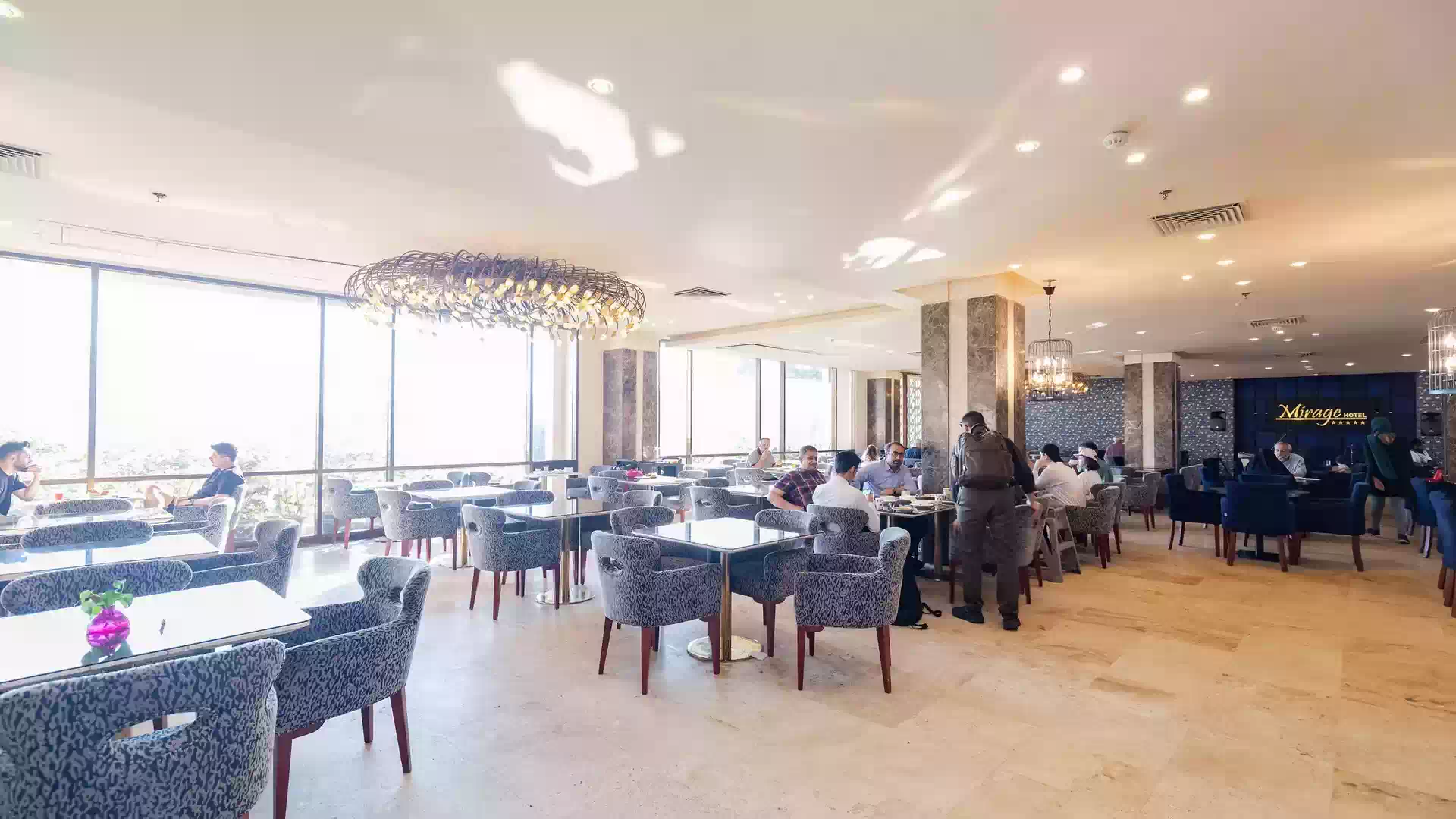 کافی شاپ هتل میراژ کیش