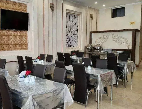 رستوران مسافرخانه هرمس مشهد