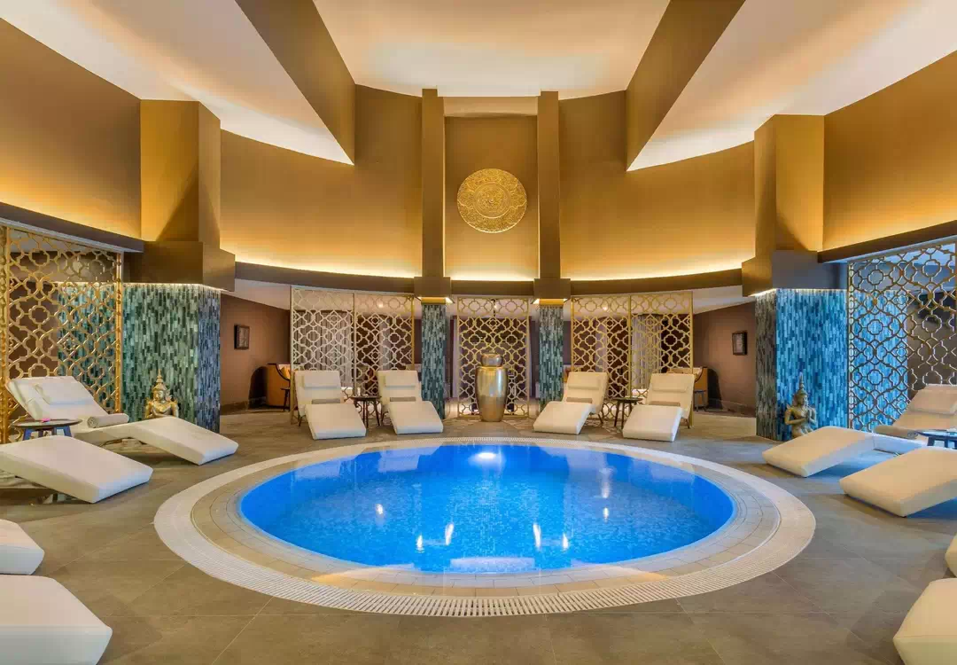 جکوزی هتل ريکسوس سان گیت