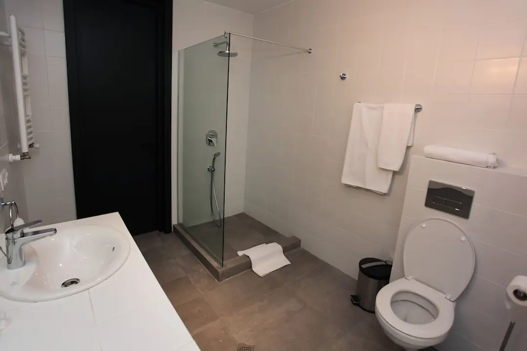 سرویس هتل ال ام کلاب