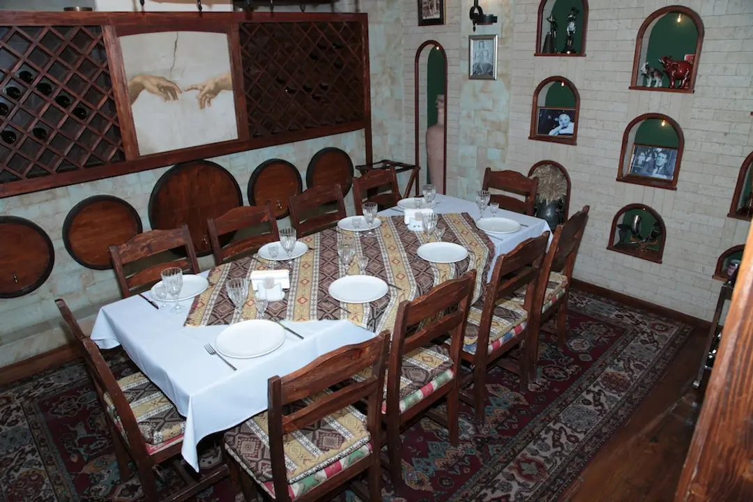رستوران هتل شیراک