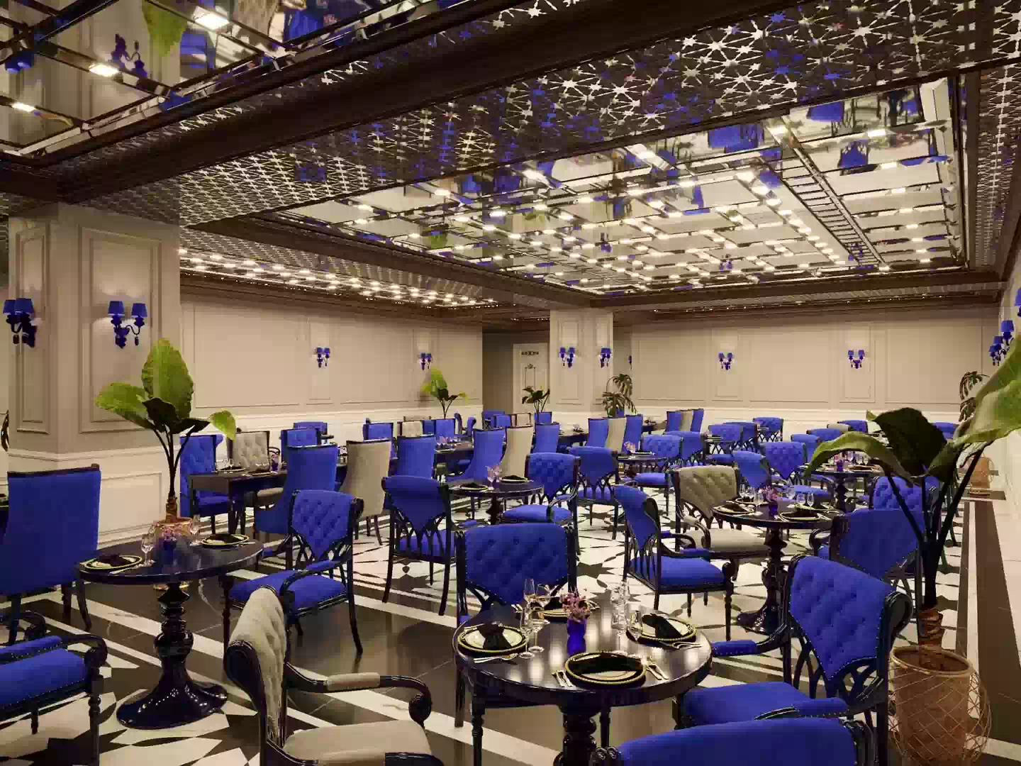 تالار  هتل آسمان رویال کیش