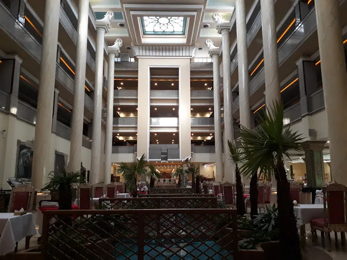 رستوران هتل داریوش