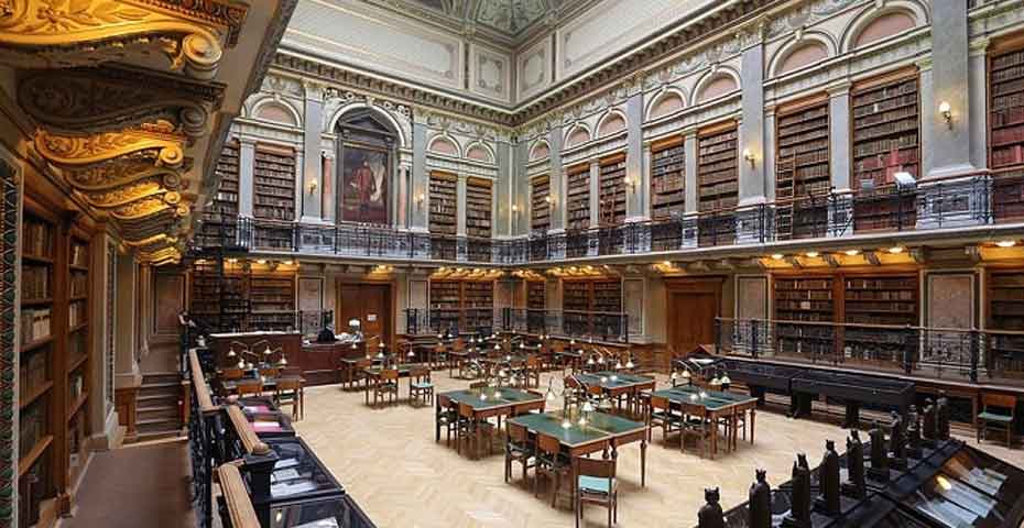 دانشگاه پاویا ایتالیا