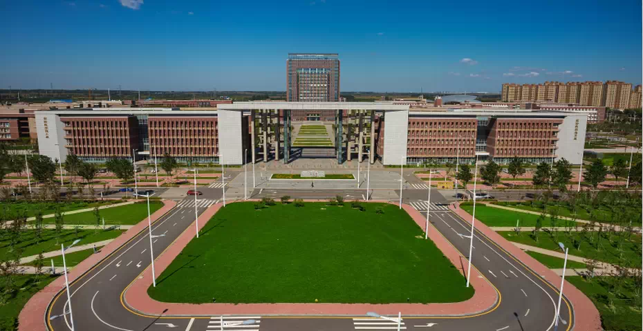 دانشگاه پزشکی چین (CMU)